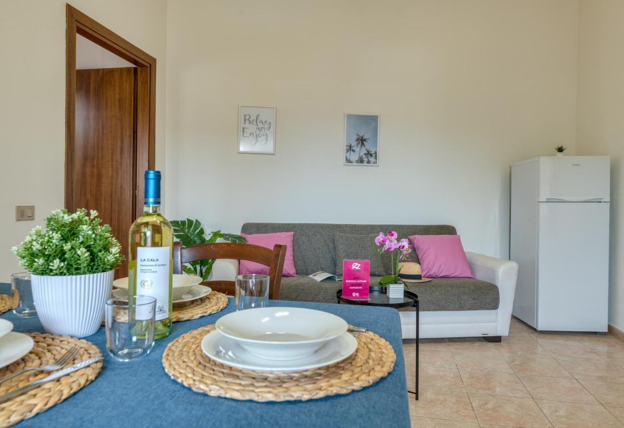Izzhome Escape 2 Villa San Pietro Екстериор снимка